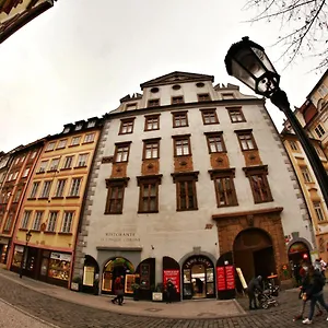 Hostel Homer - Old Town Square Praha